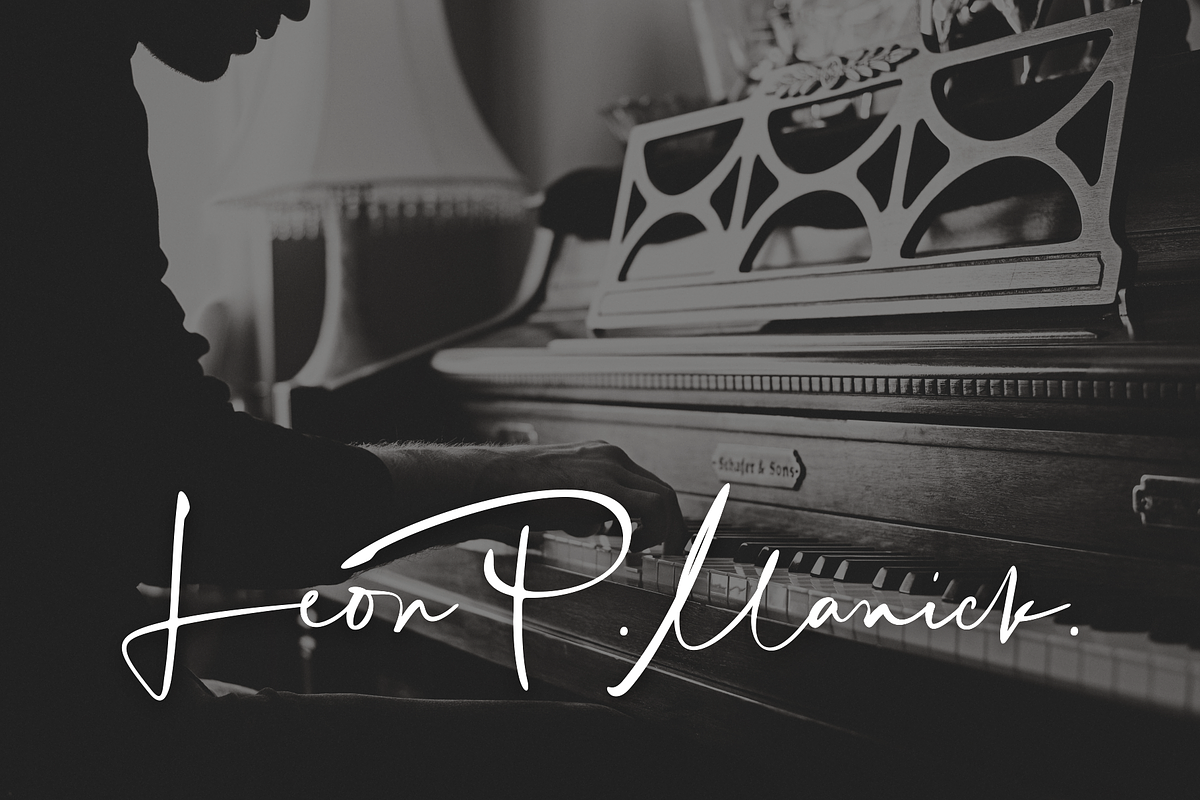 Mortdecai – Luxury Signature Font, a Script Font by RedyStudio (Photo 5 of 14)