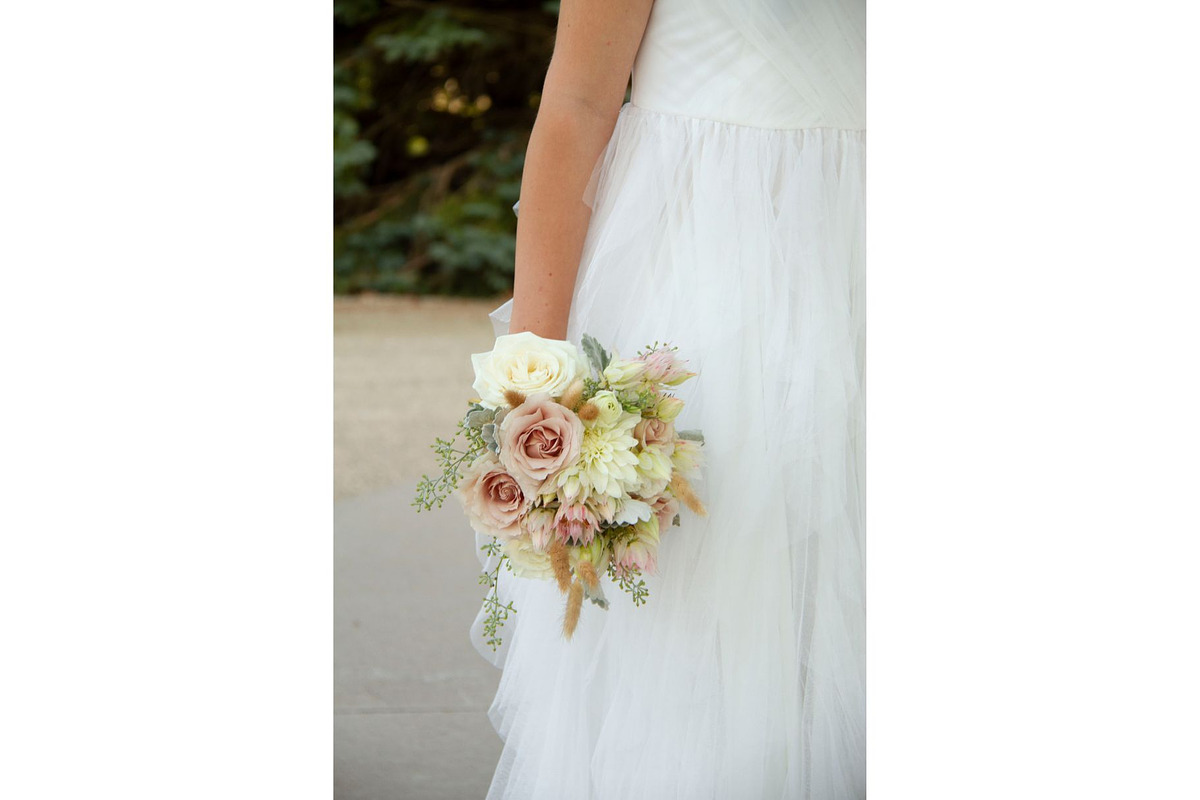 Blush Bridal Bouquet Photo Set, a Photo by Greenleaf Images (Photo 8 of 8)