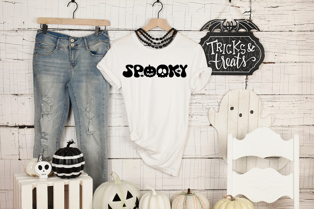 Groovy Halloween - A Retro Font, a Font by CraftlabSVG (Photo 4 of 9)