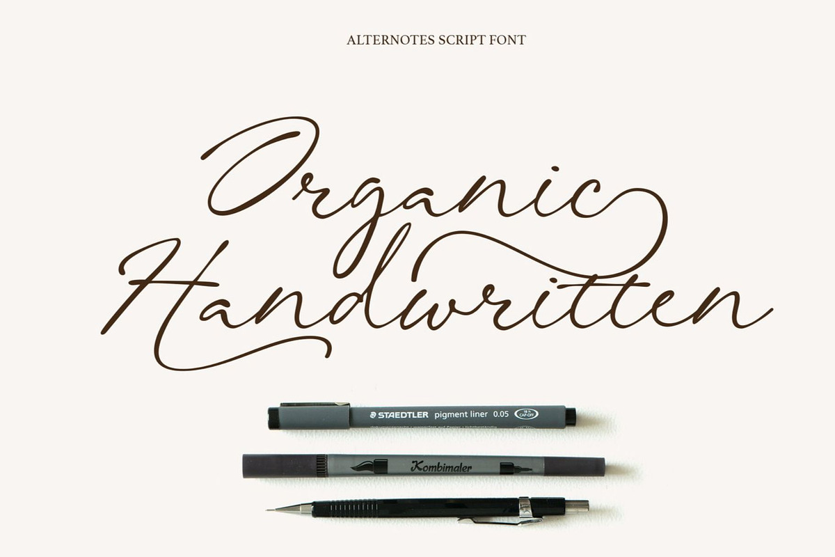 Lavisha - Handwritten Script Font, a Script Font by Luna Shop (Photo 4 of 5)
