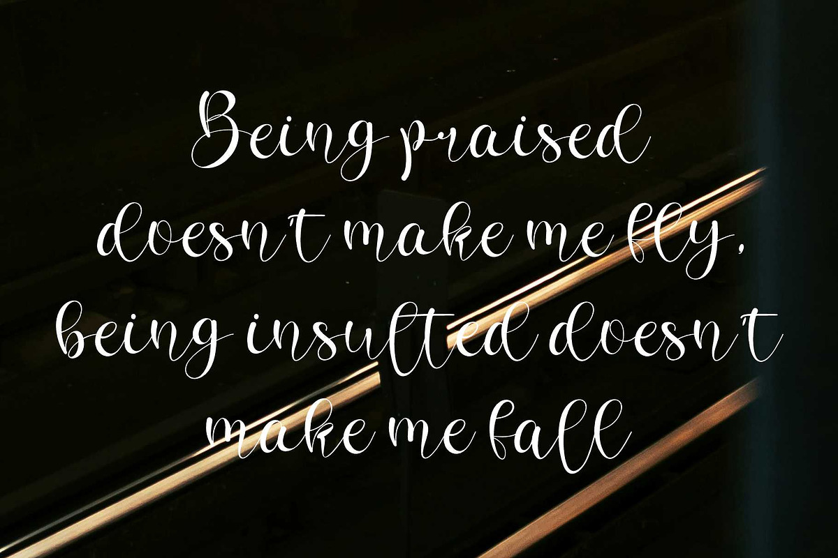 Drades Script, a Script Font by Nowlystudios (Photo 5 of 8)