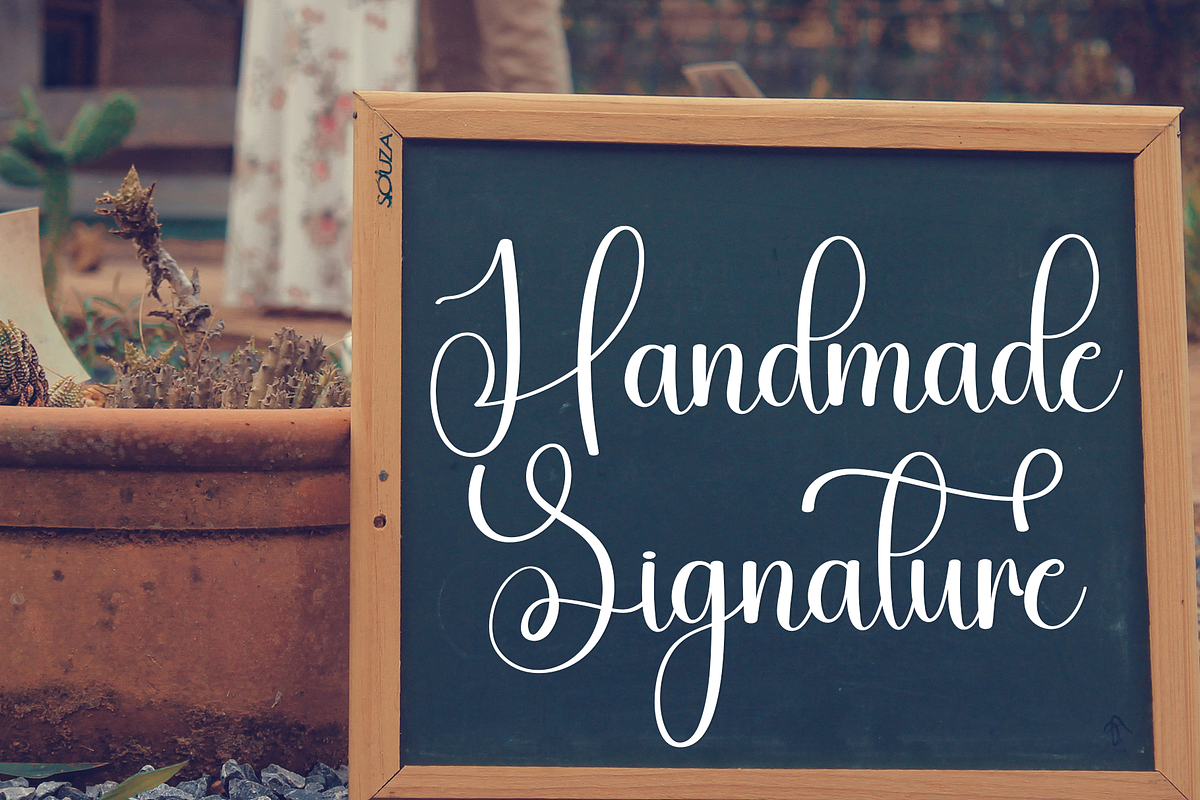 Valentine Nightday, a Handwritten Font by FreshTypeINK (Photo 6 of 8)