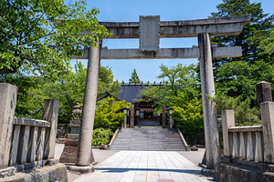 Shinto shrine in Higashi-chaya district, Kanazawa, Japan, an Architecture Photo by GoodGoods
