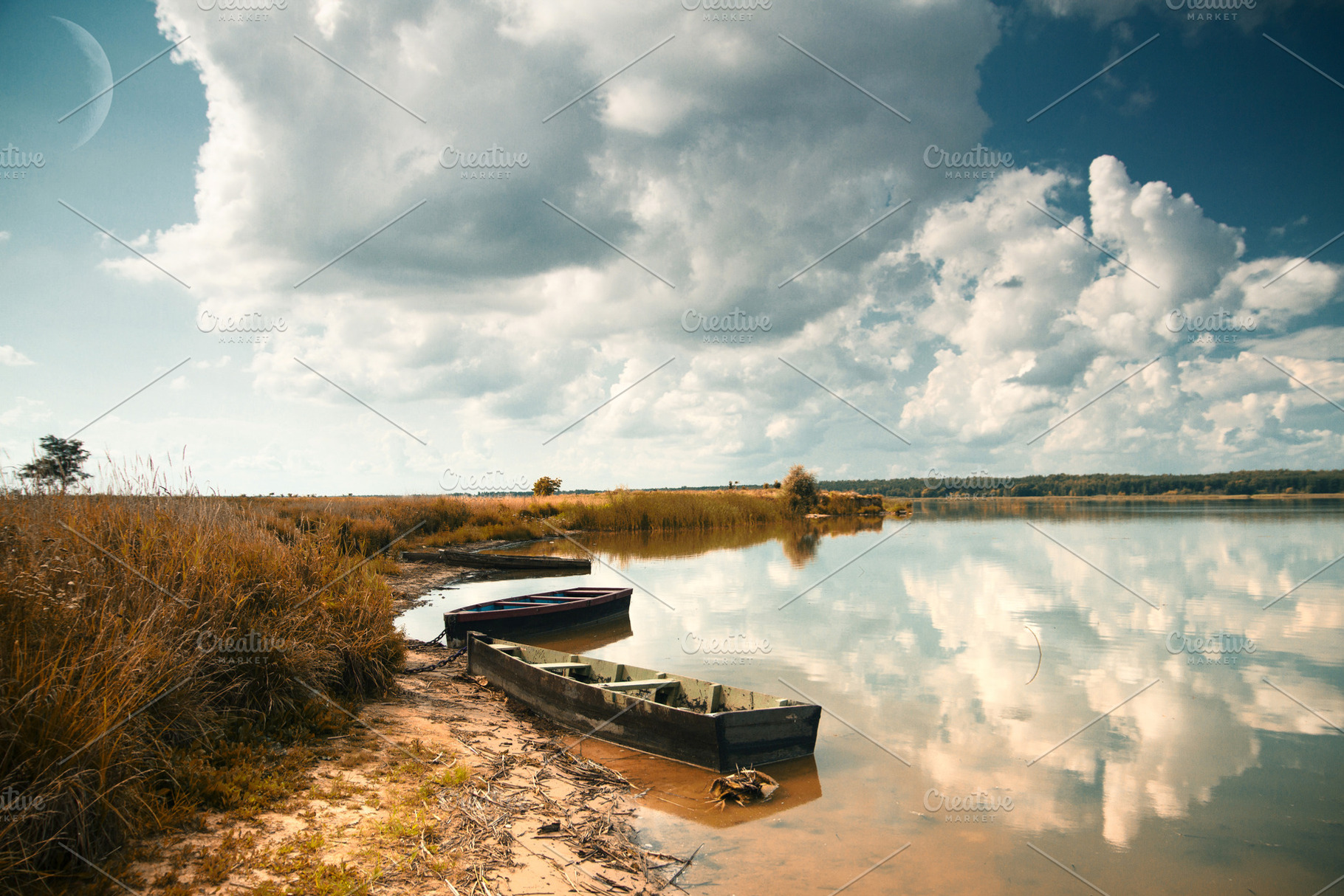 boats on the river, a Photo by Pictures for you!!!!!!!!!
