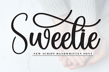 Sweetie | Script Font