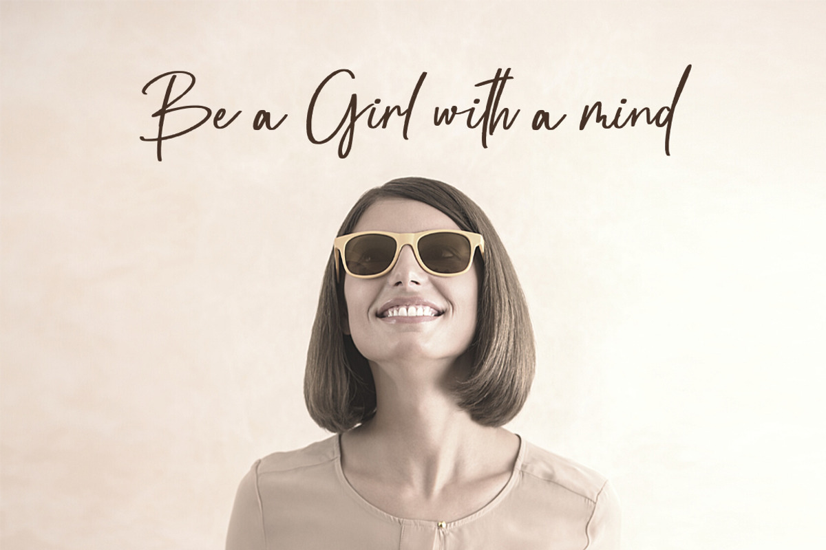 Herstond // Chic Script Font, a Script Font by Vultype Co. (Photo 3 of 8)