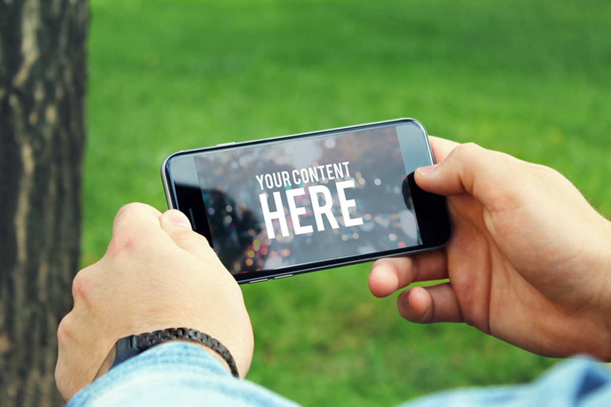 5 PSD Mock-ups, an iPhone Mockup by Egor Shkolnikov (Photo 4 of 5)