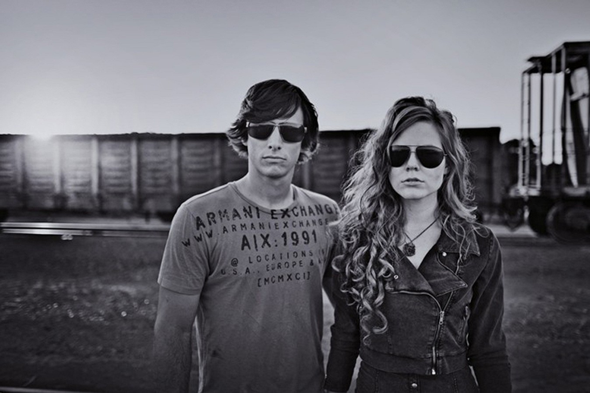 Muted Black & White Photoshop Action preview 7