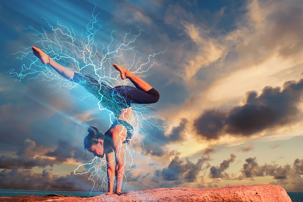 102 Lightning Brushes, a Brush Add-On by xresch (Photo 9 of 15)