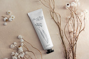 Line Art Wild Flowers Illustrations, a Decorative Illustration by La Petite Line Art (Thumbnail 11 of 12)