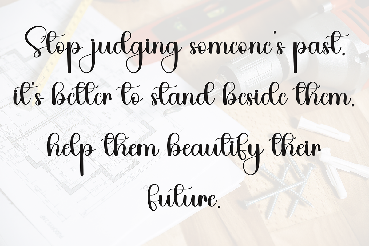 Alisha, a Handwritten Font by InermediaSTUDIO (Photo 2 of 8)