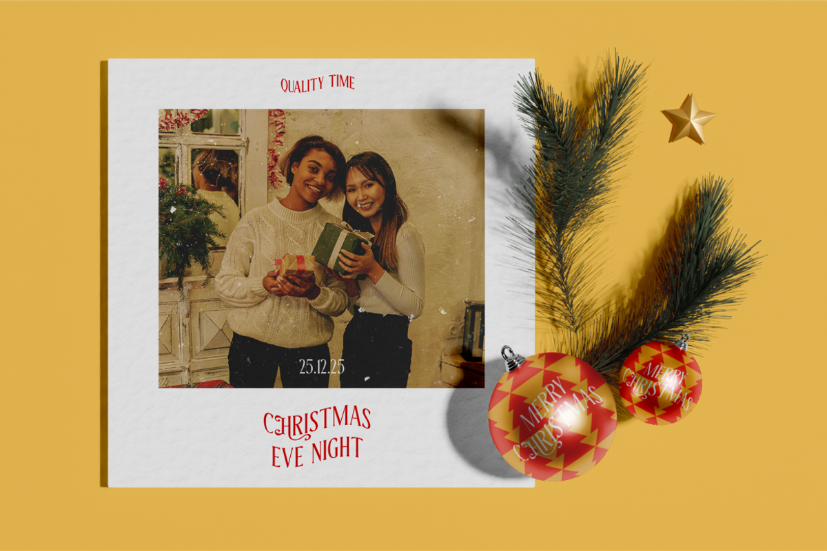Holly Garland Christmas Serif Font, a Serif Font by Rasio Studio (Photo 8 of 8)