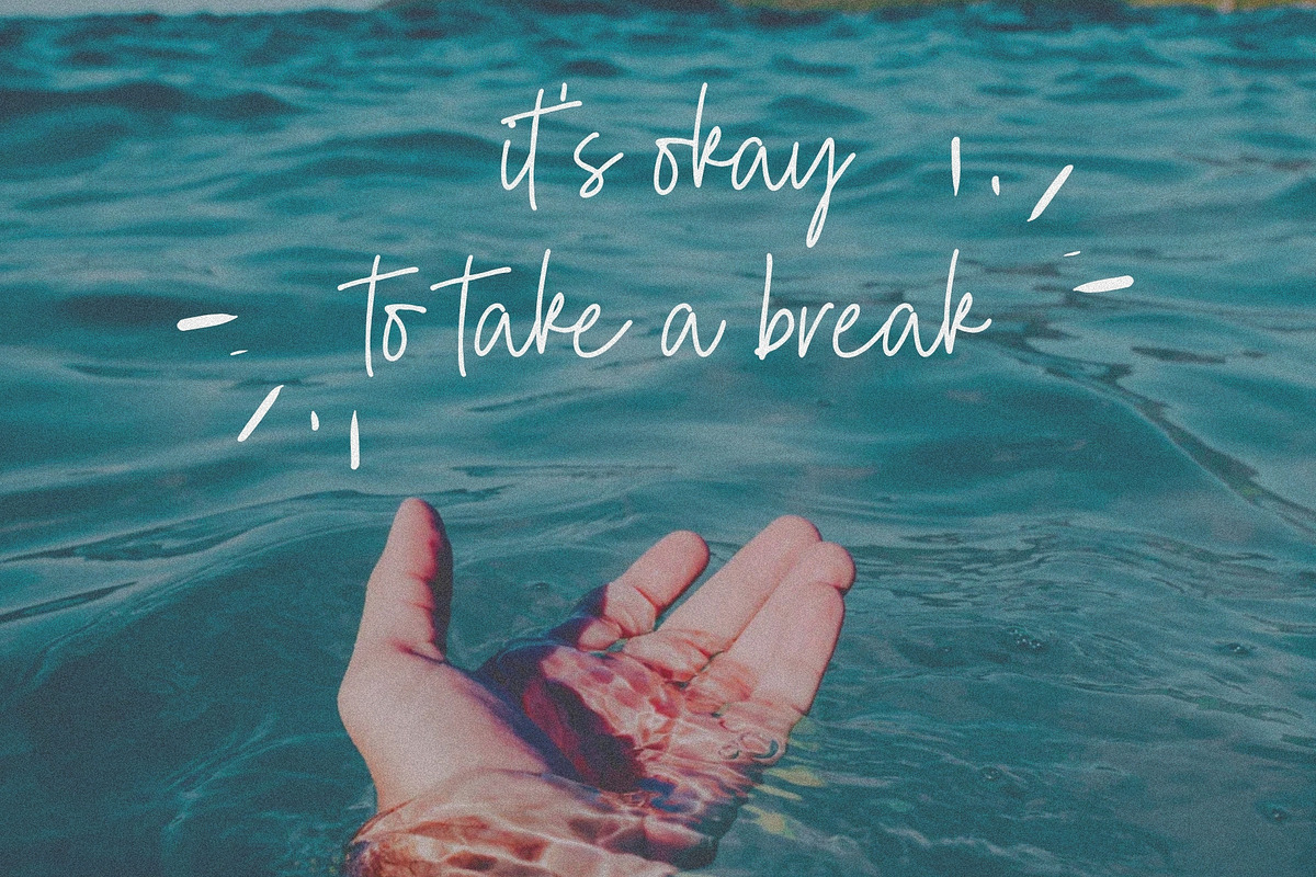 Amorty Bosworth Signature Font, a Handwritten Font by Heinzel Std (Photo 13 of 13)
