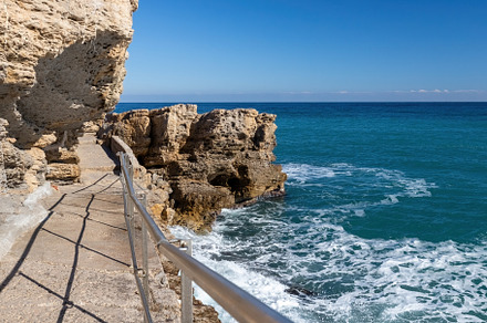 Fantastic big rocks and ocean waves