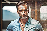 Grunge Texture Effect FX Ps Action, a Brushes & More by Studio Retouch (Thumbnail 10 of 16)