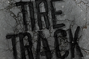 Grunge Tire Font