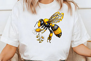 Whimsical Summer Bee clipart, an Illustration by Designworld (Thumbnail 6 of 8)