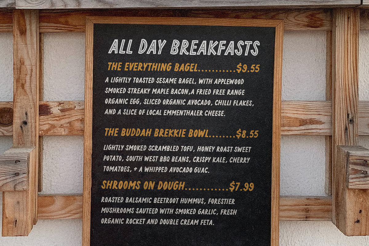 Lemon Milkshake Typeface and Dings, a Font by Nicky Laatz (Photo 14 of 21)