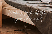 Serfine - Handwritten Script, a Script Font by Bale Type (Thumbnail 7 of 9)
