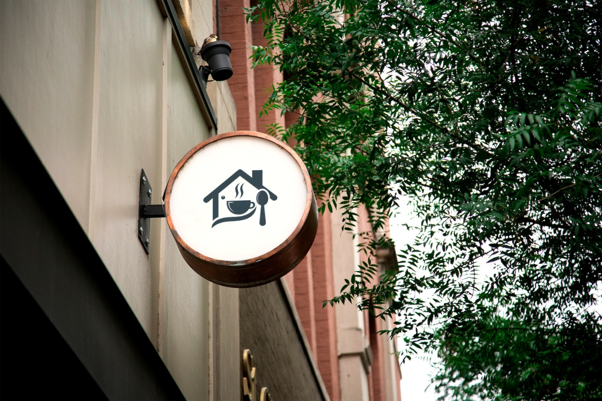 Coffee & Resto Modern Vector Logo, a Branding & Logo Template by diaupplestudio (Photo 5 of 8)