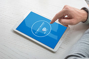 10 Tablet Mockups, an iPad Mockup by RSplaneta (Thumbnail 2 of 8)