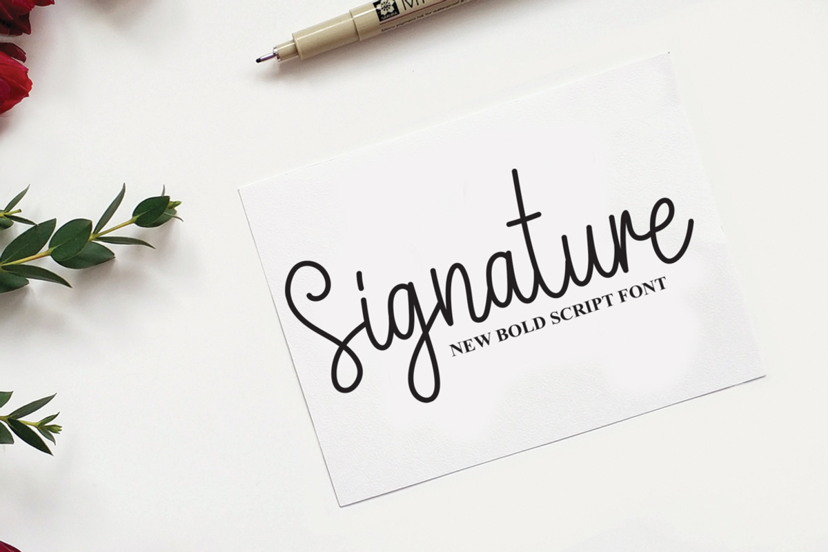 Hey Christmas, a Script Font by Scratchones (Photo 4 of 8)