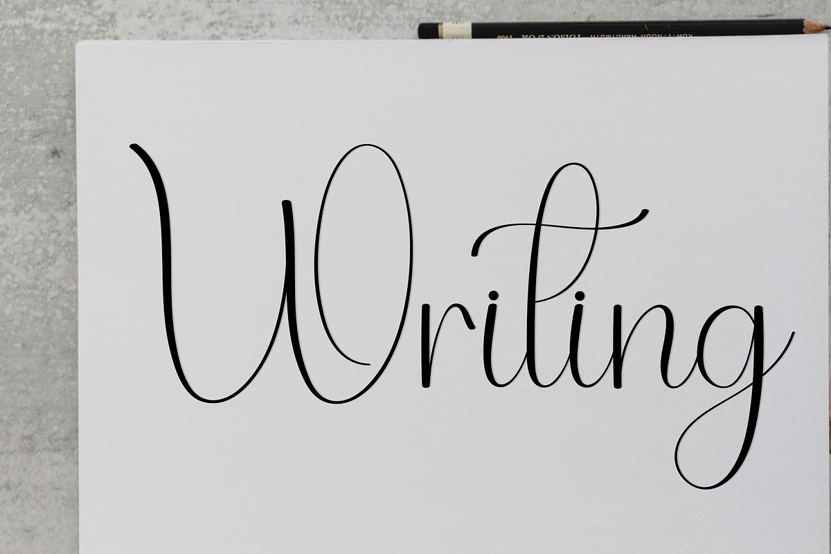 Christmas Scents, a Handwritten Font by InermediaSTUDIO (Photo 4 of 7)