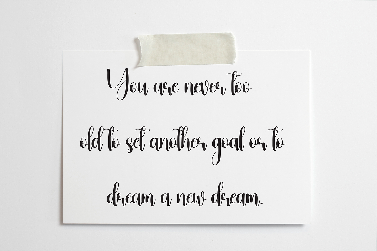 Winterday | Script Font, a Handwritten Font by Scratchones (Photo 2 of 9)