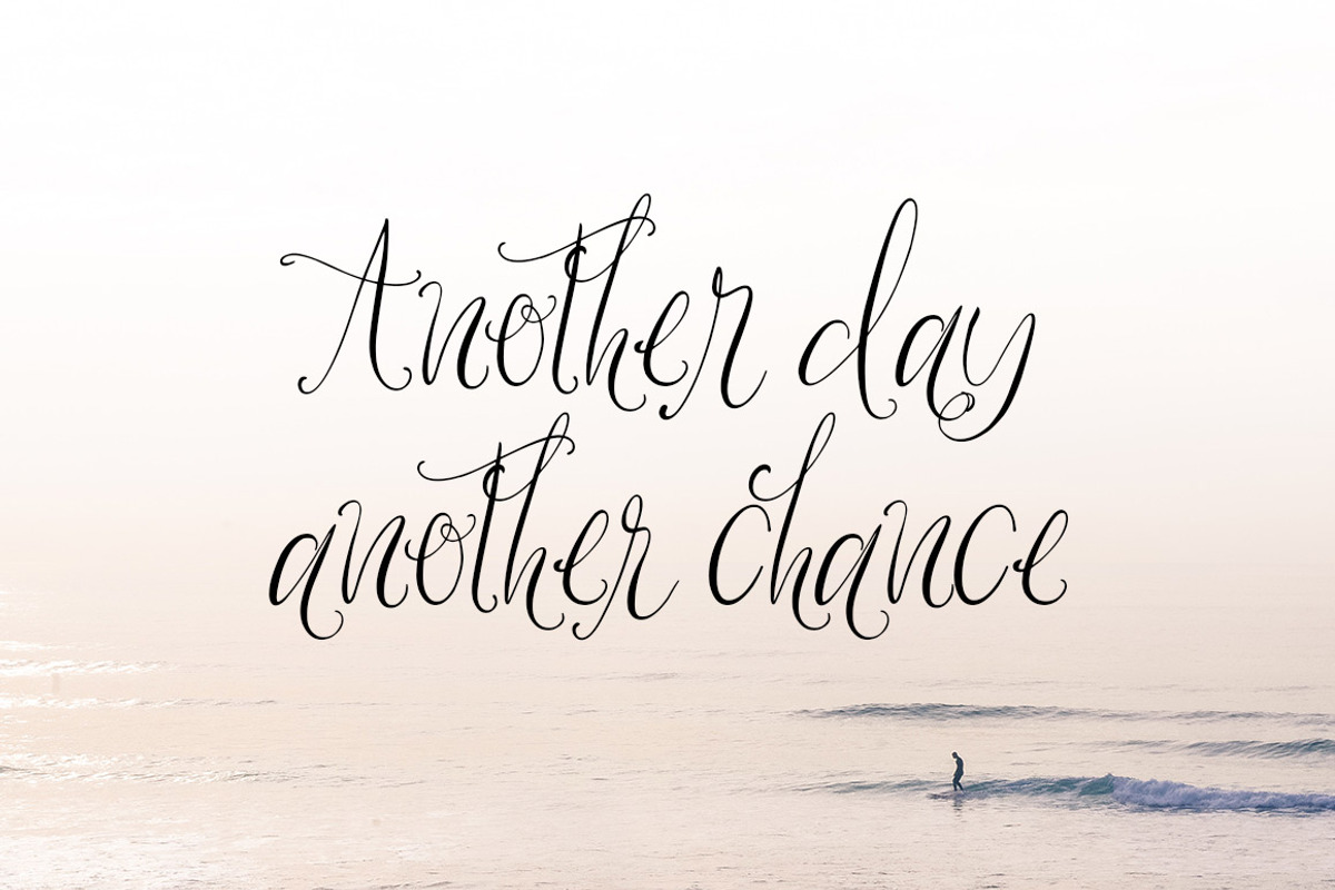 Wallower Script Font preview 4