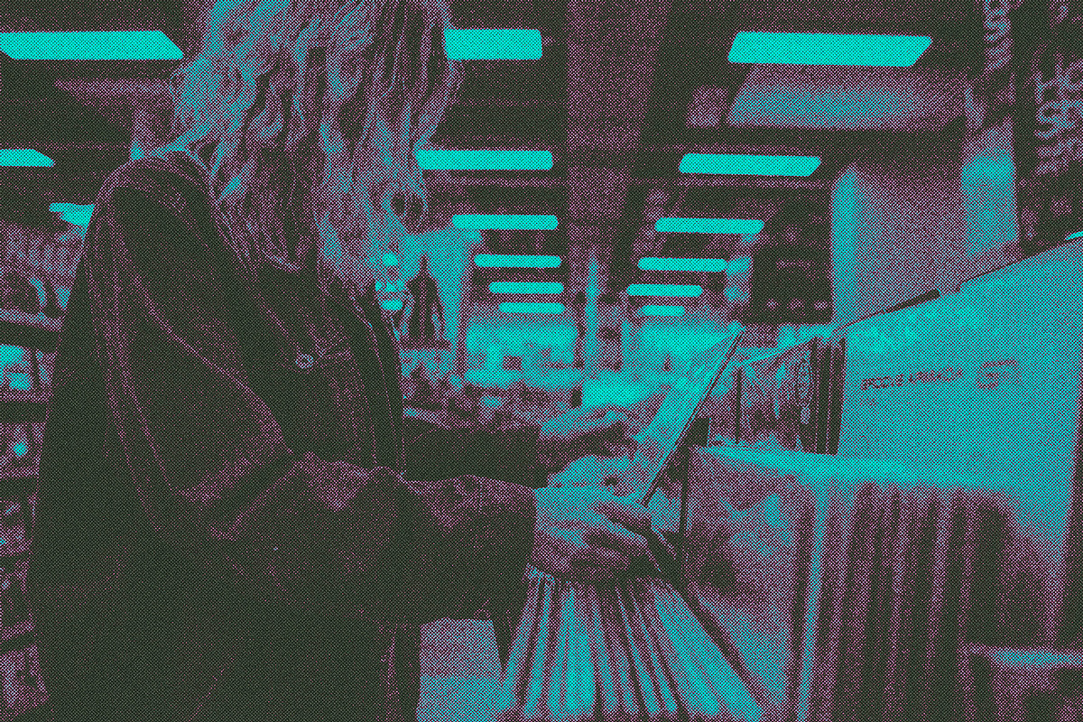 Grunge Halftone Photo Effect, a Layer Style Add-On by Design Squad (Photo 2 of 7)