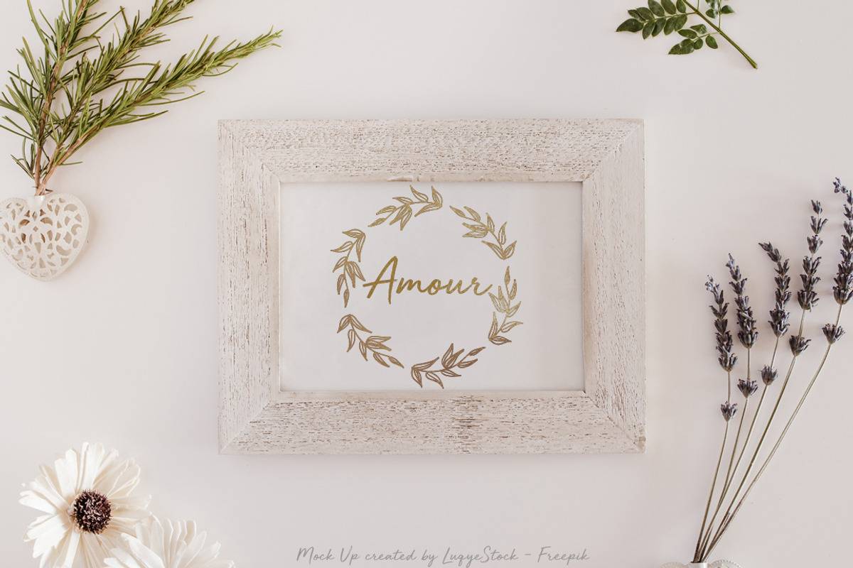 Wreath and Laurel - Hand Painted, an Illustration by RV Zarpelon (Photo 3 of 3)
