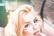 White Gold - Lightroom Presets, an Action Add-On by Maple Visuals (Thumbnail 11 of 12)