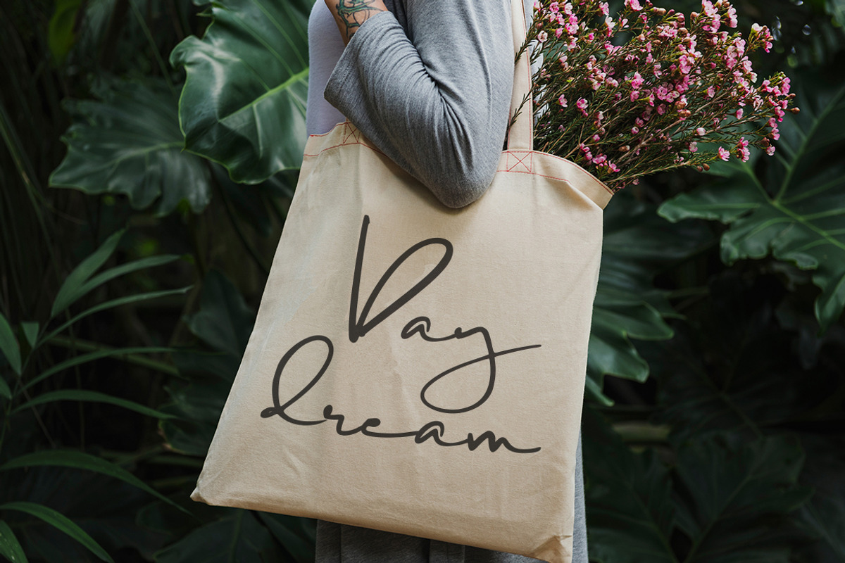 Kinderly - a Handwritten Font, a Script Font by Vava Aryanto (Photo 9 of 11)