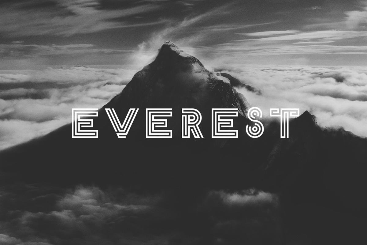 Daidalos Typeface preview 3