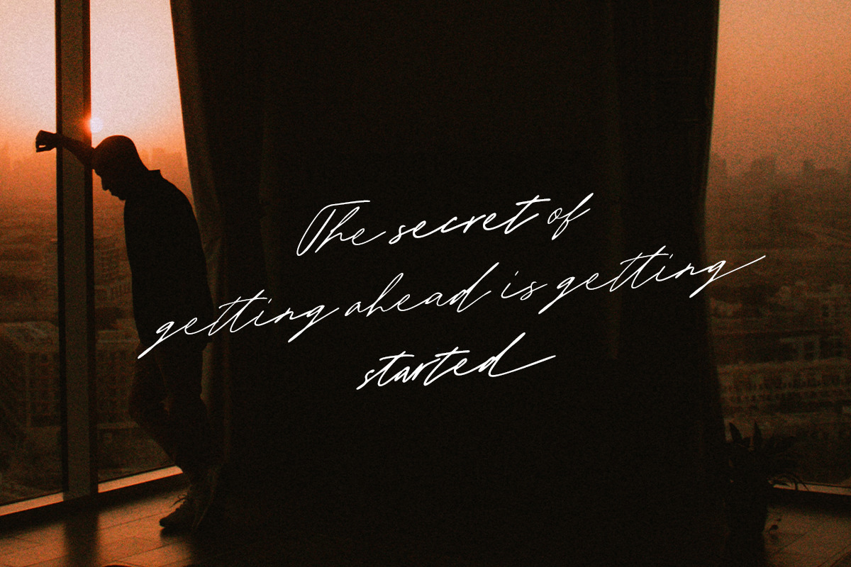 Right Sign - Handwritten Signature, a Handwritten Font by Bale Type (Photo 3 of 9)