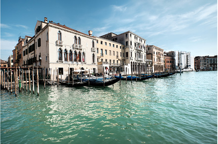 Venice, Italy. Historic houses, an Architecture Photo by tilialucida