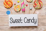 Highlight | Script Font, a Script Font by Scratchones (Thumbnail 4 of 8)