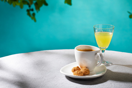 Limoncello, traditional italian liqueur