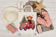 Christmas Highland Cow PNG, an Illustration by Designking (Thumbnail 2 of 4)
