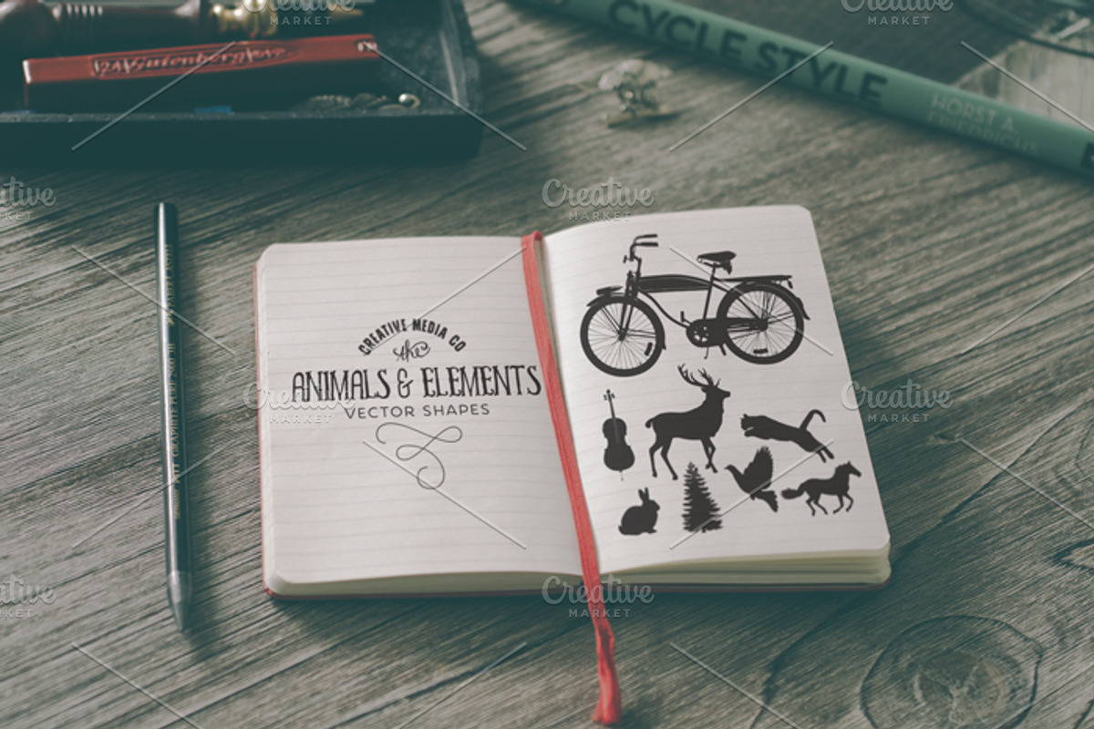 Exclusive Animals & Elements + Extra, an Animal Illustration by Creative Media Co (Photo 1 of 5)