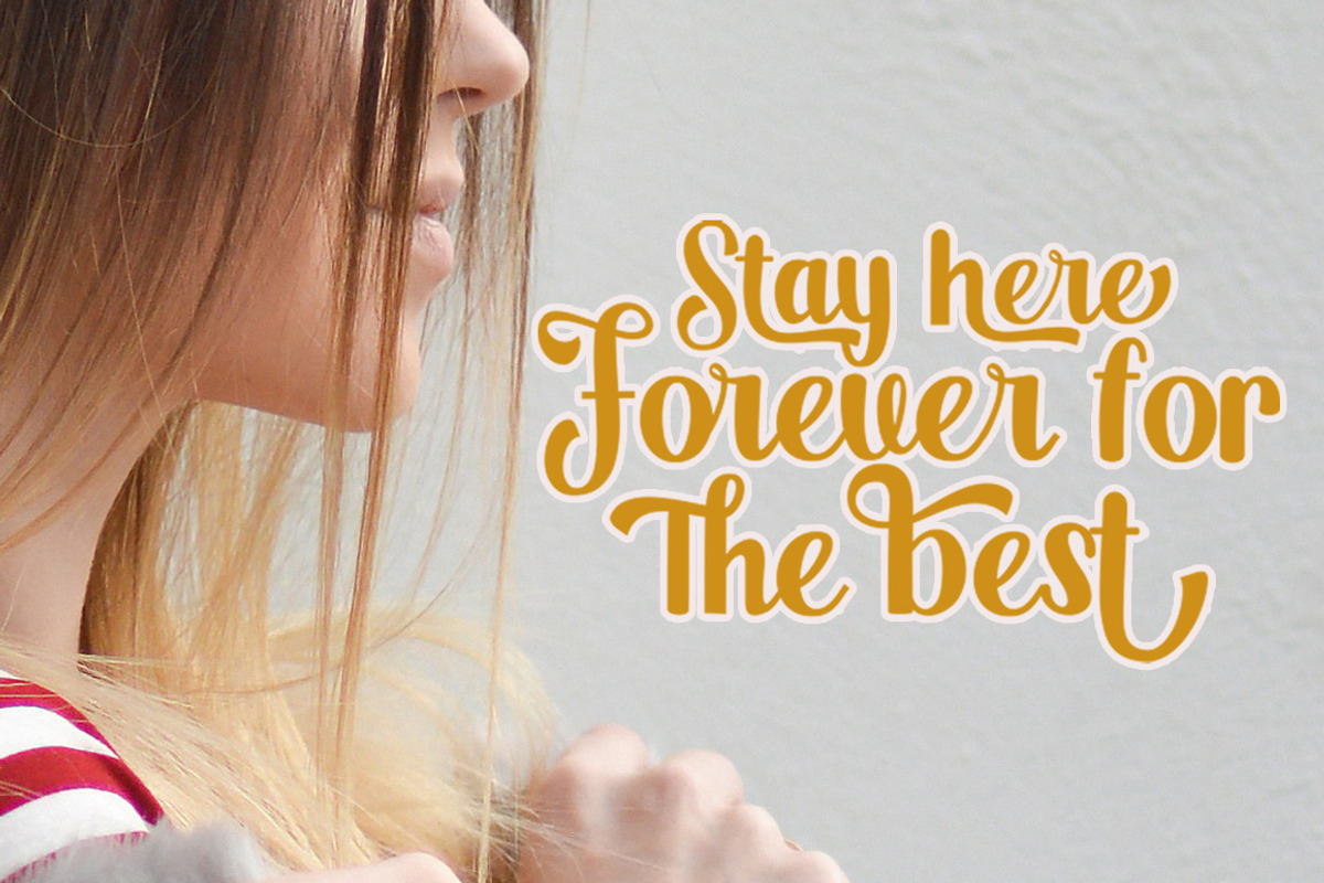 The Geantdum, a Script Font by josstype (Photo 5 of 6)