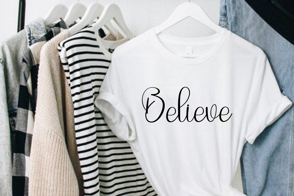 Love Honey, a Handwritten Font by InermediaSTUDIO (Photo 4 of 7)