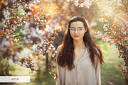 Light Flare Photoshop Overlays, a Plug-in Add-On by FixThePhoto (Thumbnail 7 of 32)