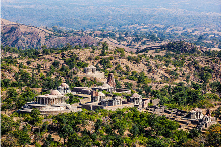 Hindu temples in Kumbhalgarh fort, an Architecture Photo by f9photos