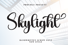 Skylight | Script Font