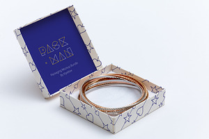 Small Gift Box Mockup 01