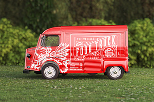 Vintage Food Truck Scene Mockup