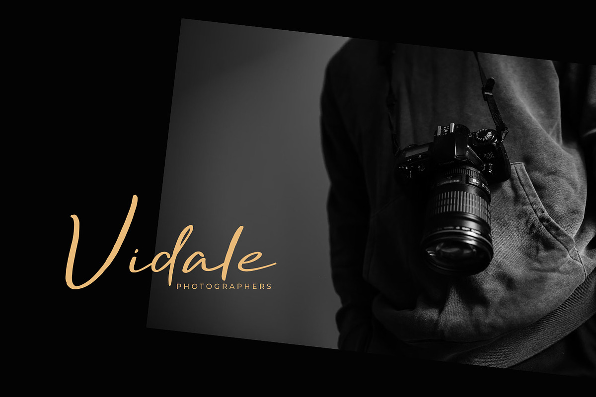 Delightis Script, a Script Font by khurasan (Photo 4 of 5)