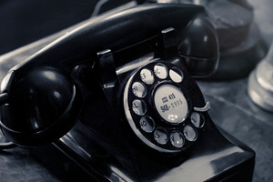 Antique Phone (Photo)