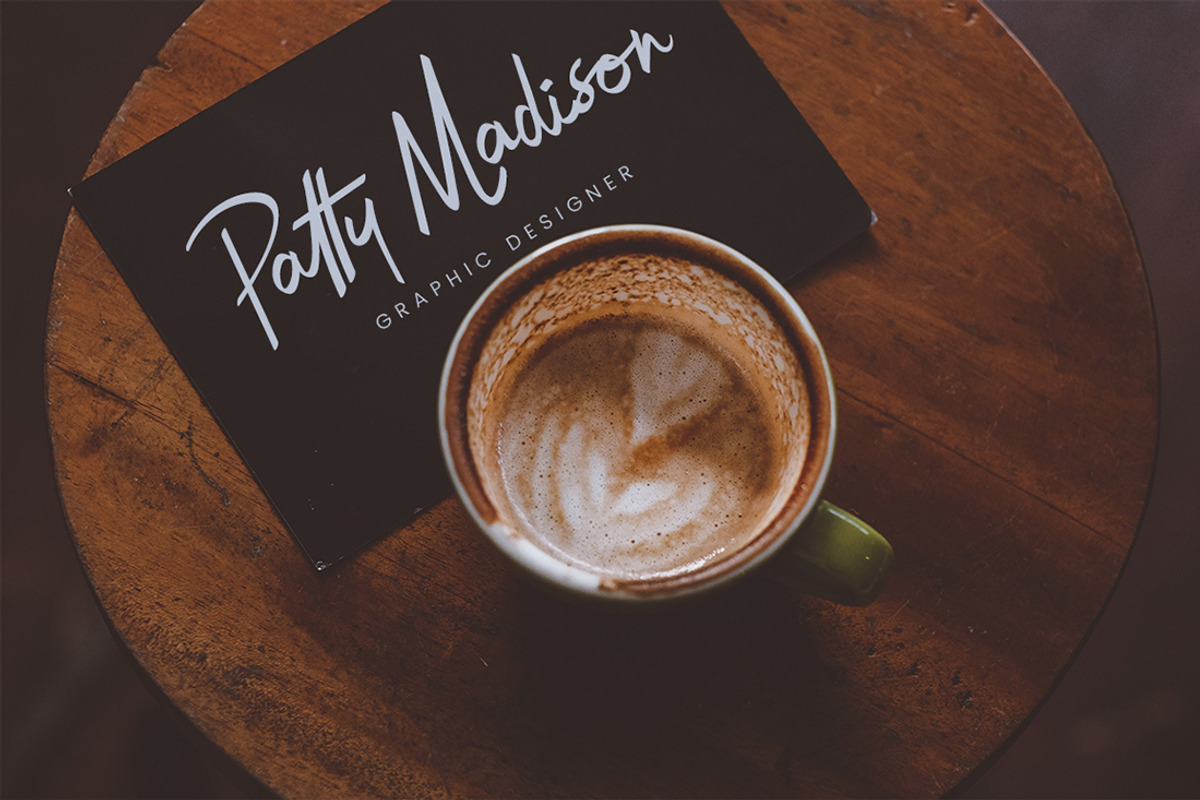 Bulgatti Luxury Business Font, a Script Font by Creatype Studio (Photo 9 of 10)